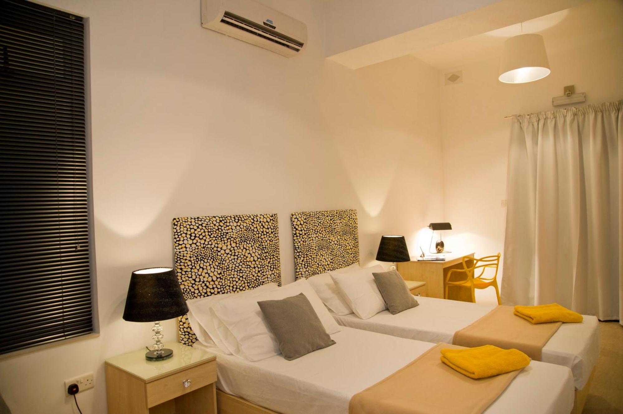 Apartmán Maltese Balcony Saint Julian's Exteriér fotografie