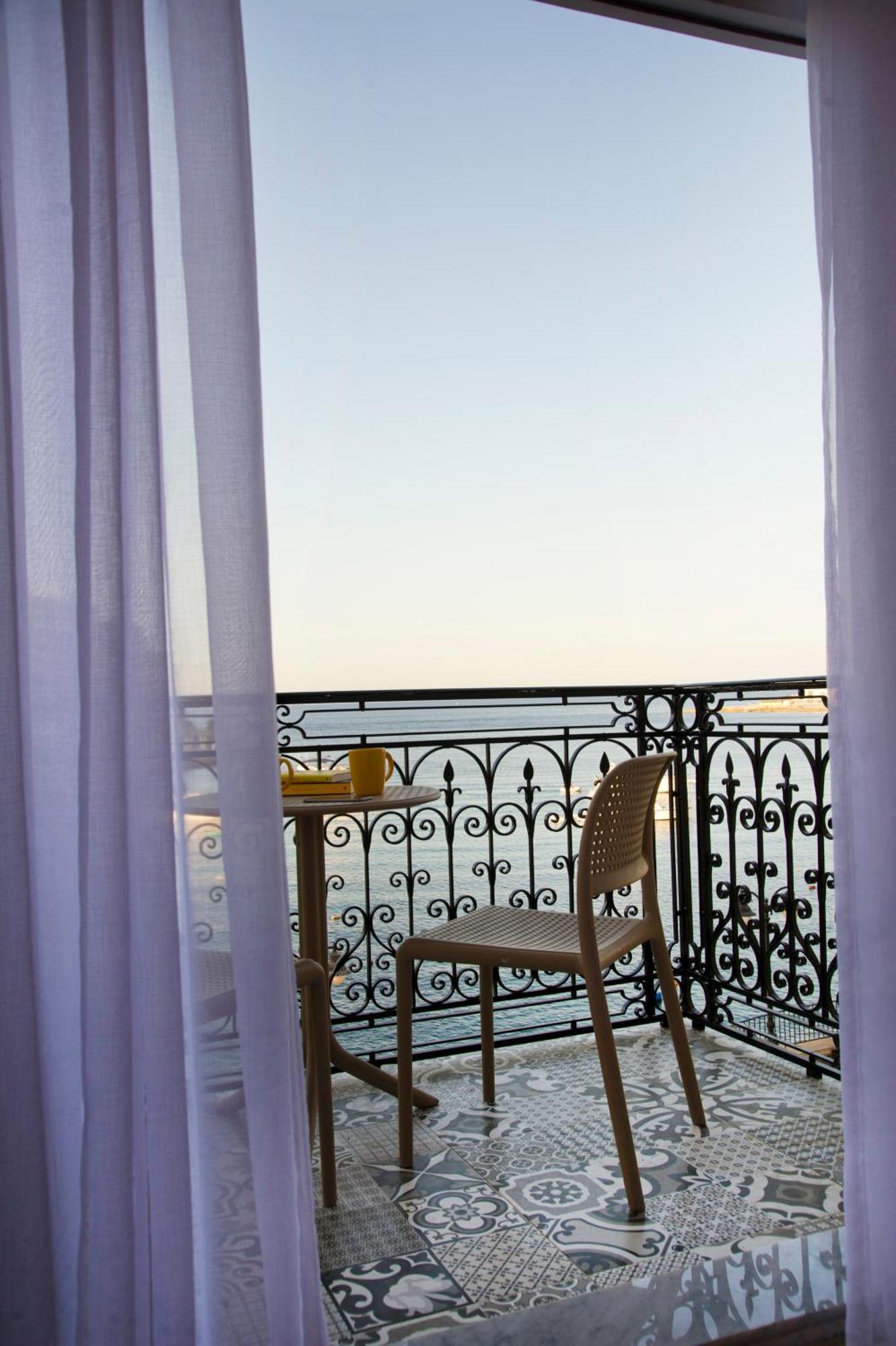 Apartmán Maltese Balcony Saint Julian's Exteriér fotografie