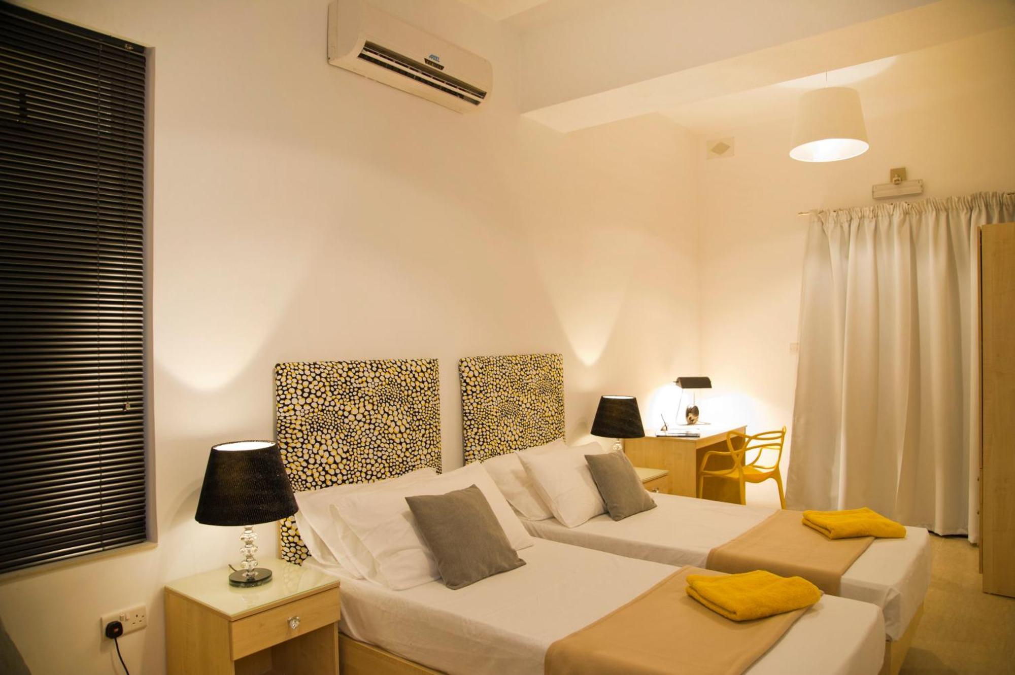 Apartmán Maltese Balcony Saint Julian's Exteriér fotografie